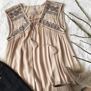 ❌SOLD❌ Alya Embroidered Top